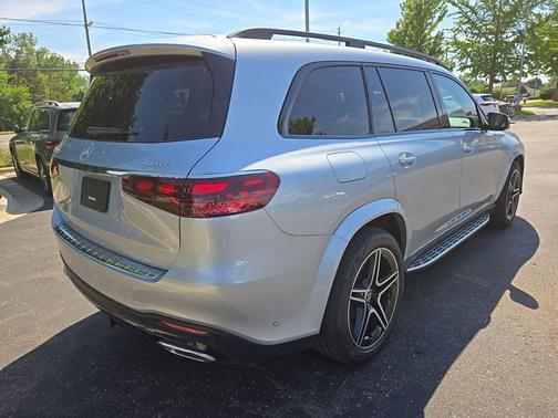 2024 Mercedes-Benz GLS 450 4MATIC