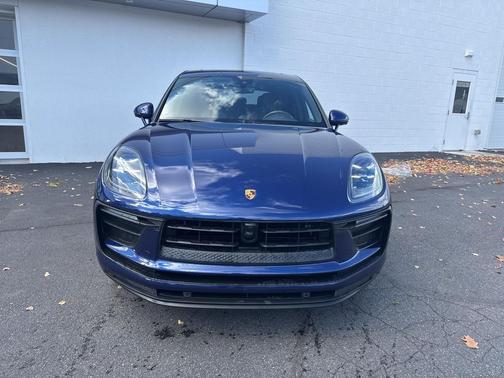 2023 Porsche Macan T