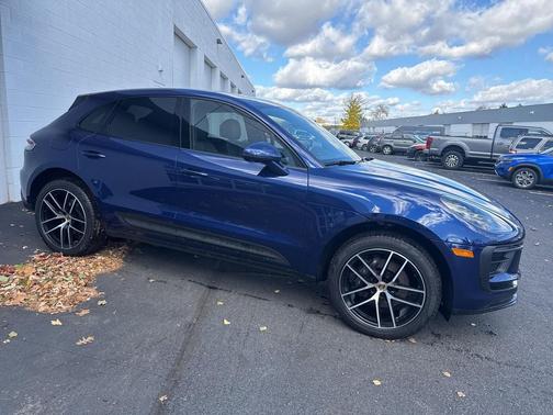 2023 Porsche Macan T