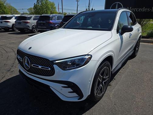 Polar White 2025 Mercedes-Benz GLC 300 4MATIC