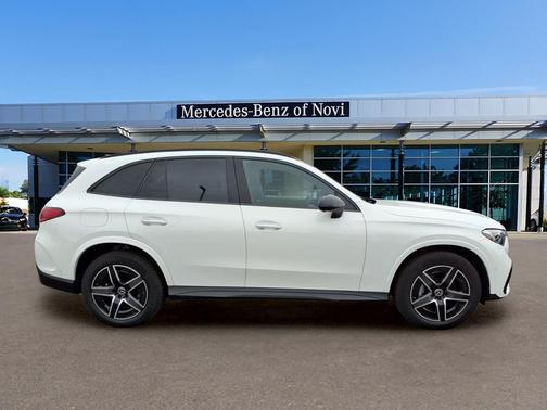 Polar White 2025 Mercedes-Benz GLC 300 4MATIC