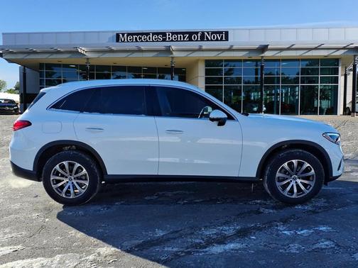 2023 Mercedes-Benz GLC 300 4MATIC