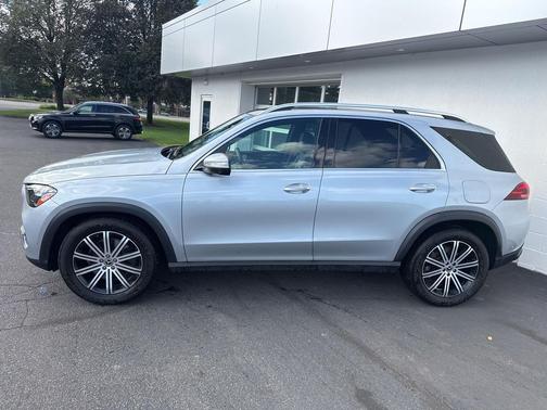 2025 Mercedes-Benz GLE 450e 4MATIC