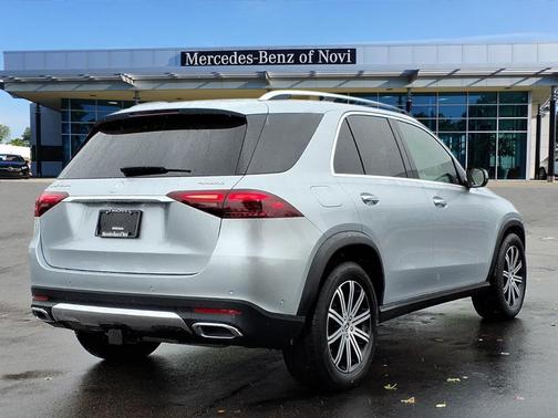 2025 Mercedes-Benz GLE 450e 4MATIC