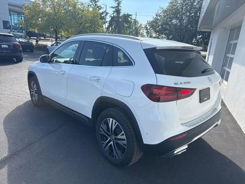 2025 Mercedes-Benz GLA 250 4MATIC