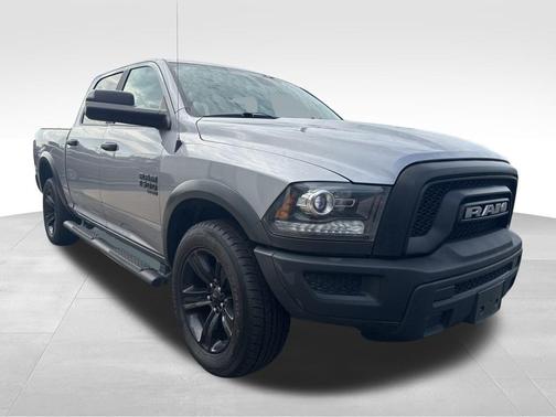 2023 RAM 1500 Classic Warlock Crew Cab 4x4 5'7' Box
