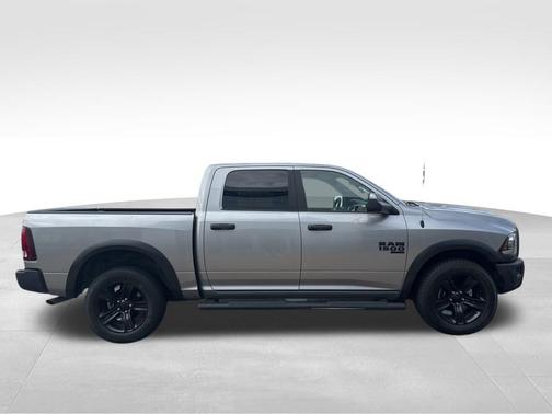 2023 RAM 1500 Classic Warlock Crew Cab 4x4 5'7' Box