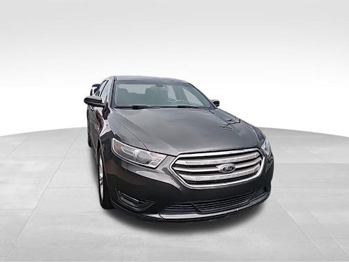 2017 Ford Taurus SEL