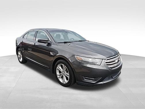 2017 Ford Taurus SEL