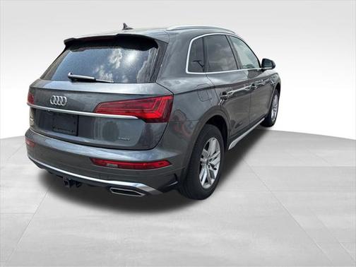 2022 Audi Q5 45 S line Premium