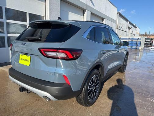 2026 Ford Escape PHEV SE