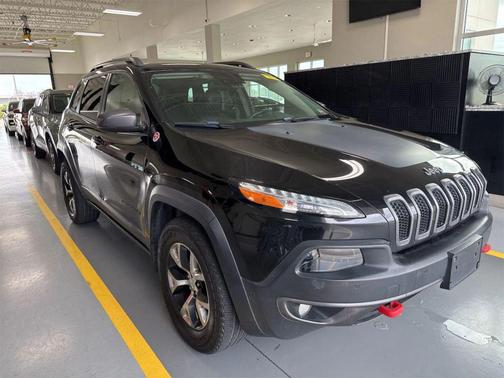 2016 Jeep Cherokee Sport