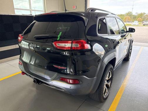 2016 Jeep Cherokee Sport