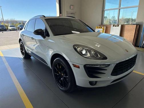 2018 Porsche Macan S