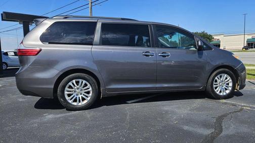 2017 Toyota Sienna Limited Premium