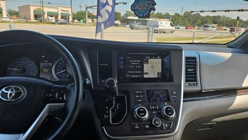 2017 Toyota Sienna Limited Premium