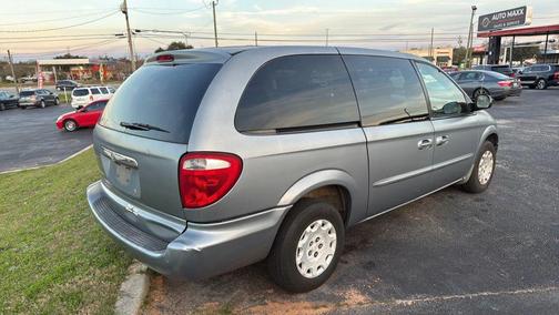 2003 Chrysler Town & Country Minivan 4D