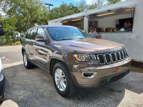 2018 Jeep Grand Cherokee Laredo E