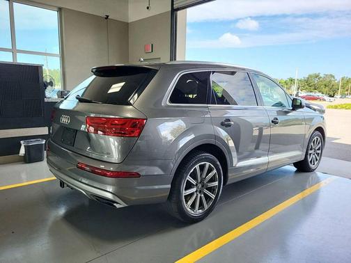 2018 Audi Q7 2.0T Premium Plus