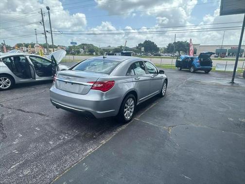 2014 Chrysler 200 Limited