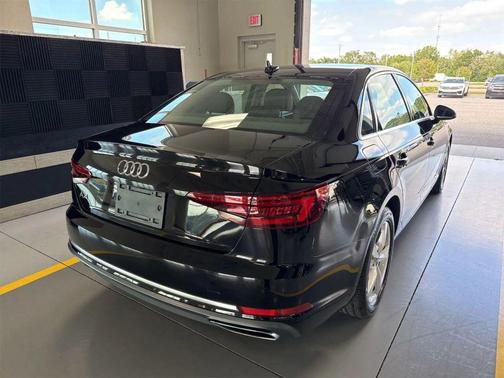 2019 Audi A4 40 Premium