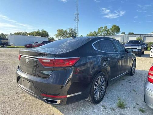 2017 Kia Cadenza Premium