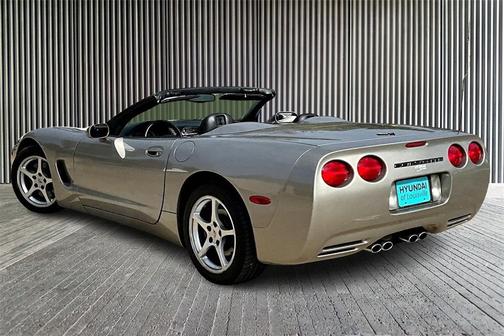 2002 Chevrolet Corvette Base