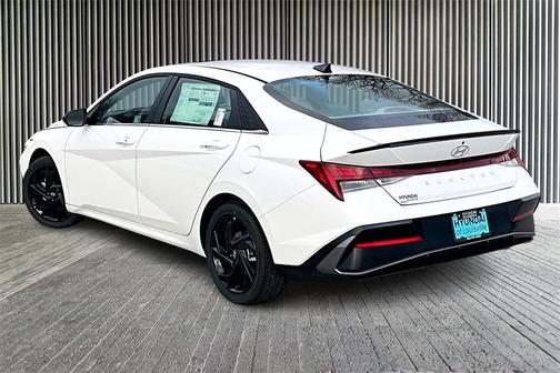 2026 Hyundai ELANTRA SEL