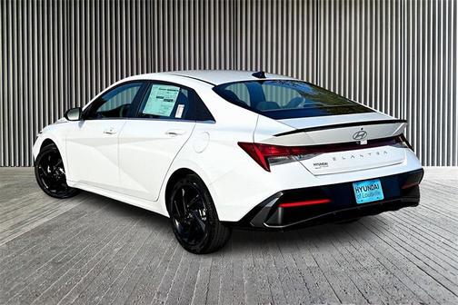 2026 Hyundai ELANTRA SEL