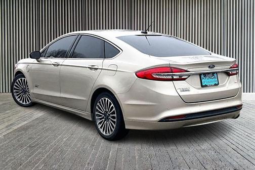 2017 Ford Fusion Energi SE Luxury