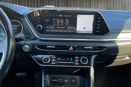 2022 Hyundai SONATA Hybrid Limited