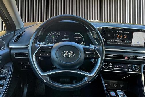 2022 Hyundai SONATA Hybrid Limited