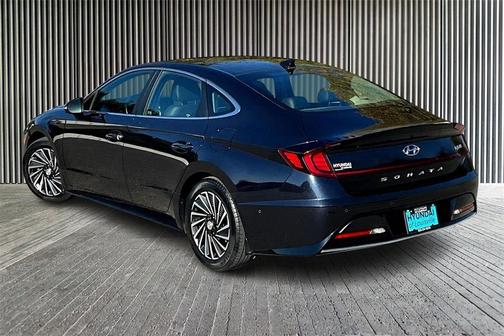 2022 Hyundai SONATA Hybrid Limited