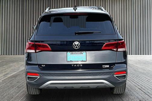 2024 Volkswagen Taos 1.5T SE