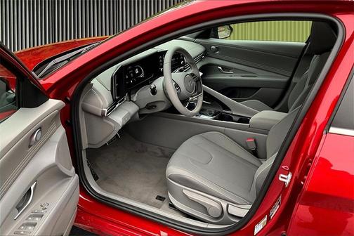 2026 Hyundai ELANTRA SEL