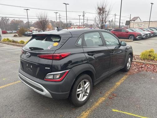 2023 Hyundai KONA SE
