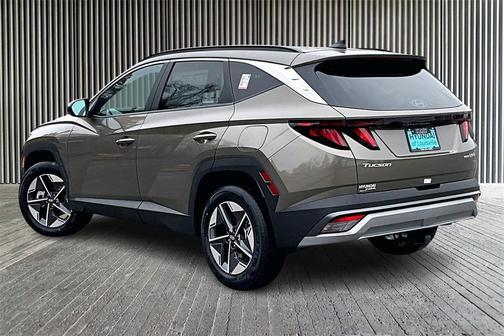 2026 Hyundai TUCSON Hybrid SEL