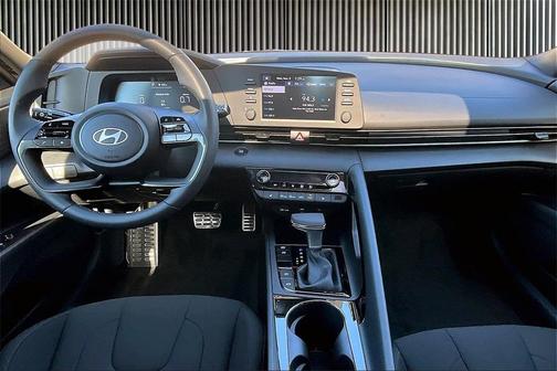 2026 Hyundai ELANTRA SEL