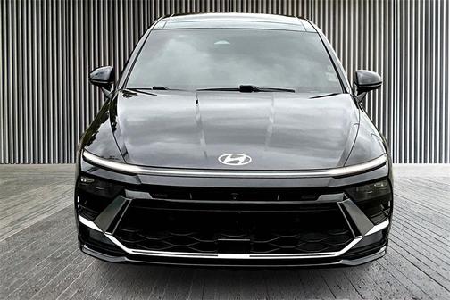 2024 Hyundai SONATA Hybrid Limited