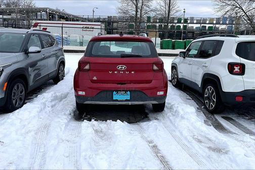 2022 Hyundai VENUE Limited