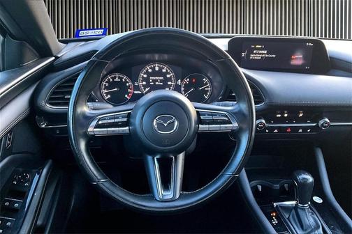 2023 Mazda Mazda3 FWD w/Preferred Package