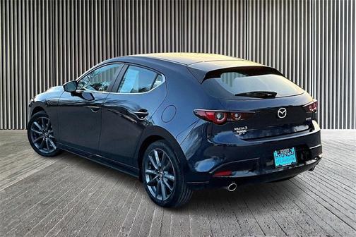 2023 Mazda Mazda3 FWD w/Preferred Package