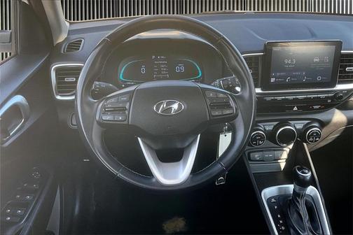2023 Hyundai VENUE SEL