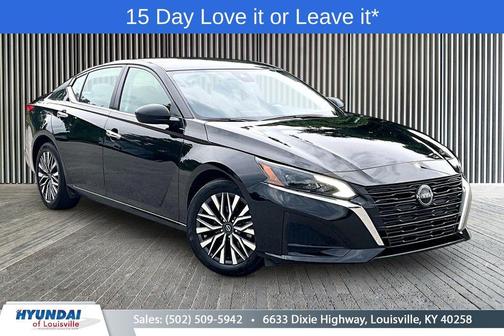 Super Black Clearcoat 2025 Nissan Altima SV
