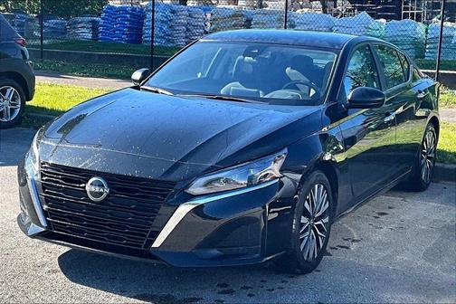 Super Black Clearcoat 2025 Nissan Altima SV