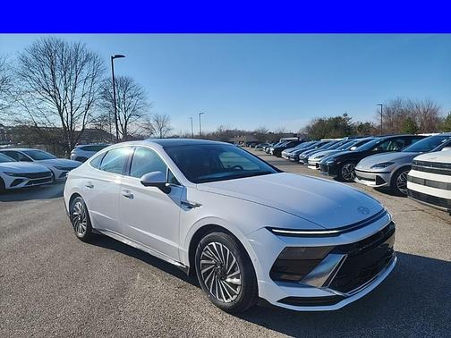 2025 Hyundai SONATA Hybrid Limited