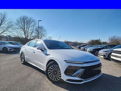 2025 Hyundai SONATA Hybrid Limited