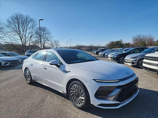 2025 Hyundai SONATA Hybrid Limited