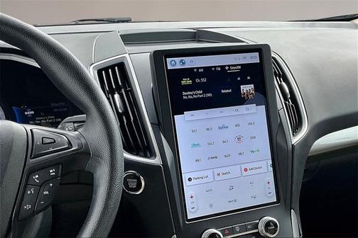2022 Ford Edge SE