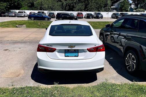 Summit White 2023 Chevrolet Malibu LT